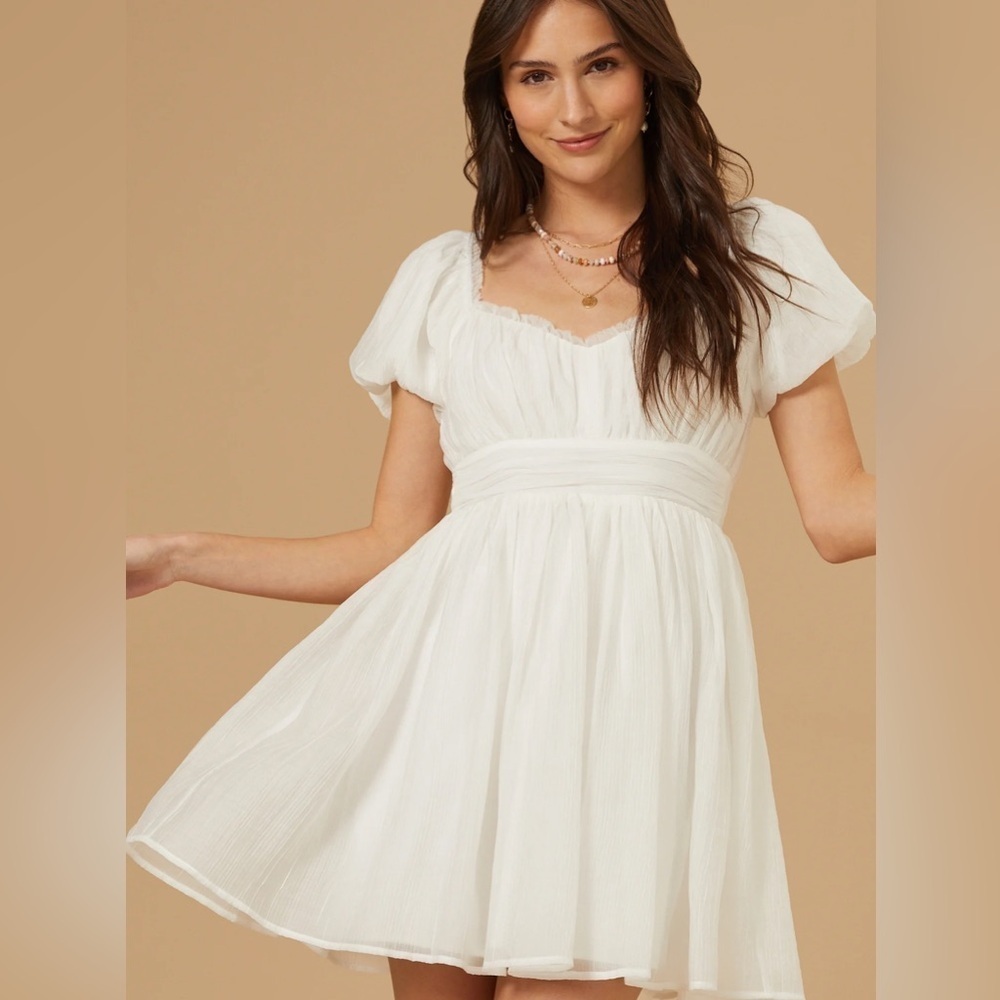 New with tags altard state Danna puff sleeve dress